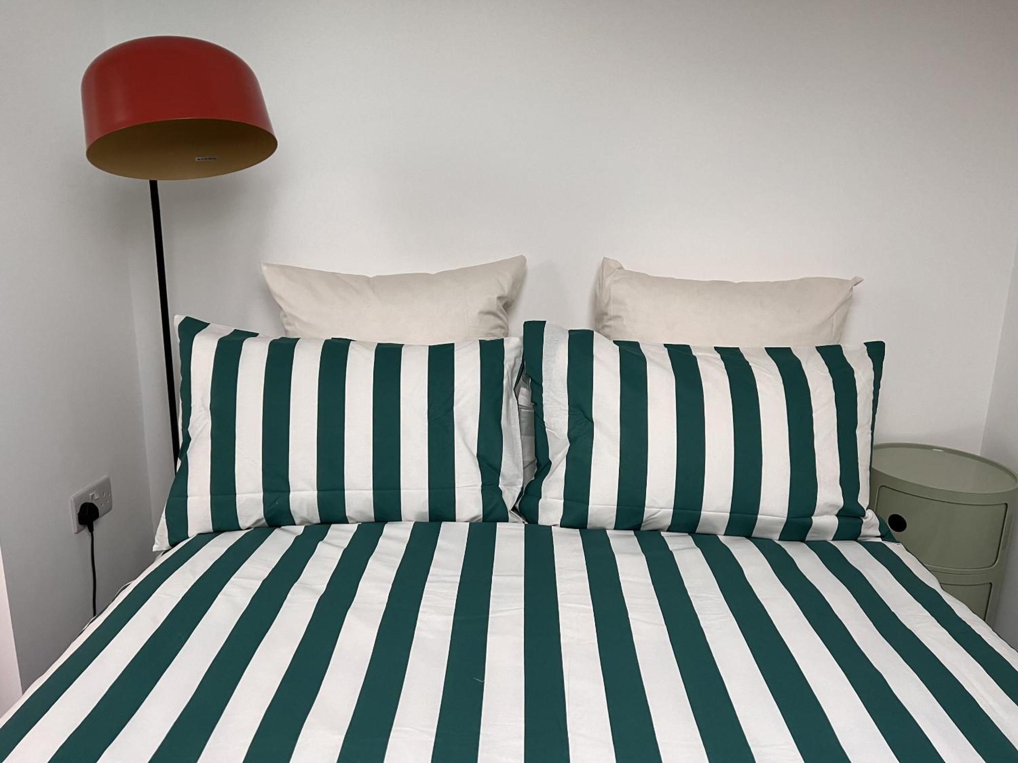 Zozy Clitterhouse Hotel London Kültér fotó